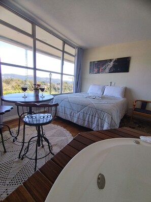 Luksus-dobbeltrom | Lydisolert, wi-fi (inkludert) og sengetøy