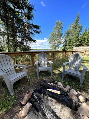 المنطقة المحيطة بالمنشأة