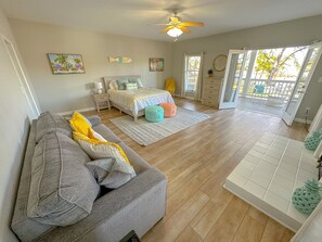 6 bedrooms, free WiFi, bed sheets