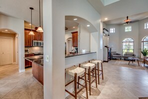 Interior - Cape Escape is the perfect name for this place.. (Cape Coral)