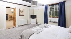 Quarto família (Room 1) | Individualmente decorados, Wi-Fi de cortesia