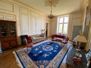 Interior - Château de Lauresse (Lombron)