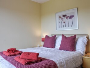 3 bedrooms, free WiFi, bed sheets