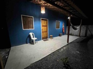 Front of property - Charmoso Chalé Surf com A/C a 5 Min da Praia (Prado)