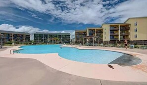 Outdoor pool - My Happy Place - Topsail Island Surf Condo 214 (Surf City)