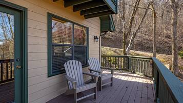 Chalet, 2 Katil Ratu (Queen), Fireplace | Balkoni