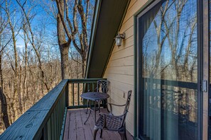 Chalet, 2 Katil Ratu (Queen), Fireplace | Balkoni