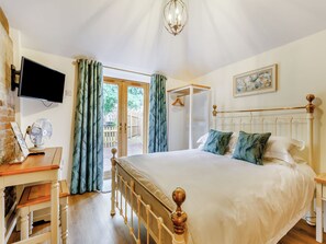 2 bedrooms, free WiFi, bed sheets - Woodpecker Barn - UK38613 (South Walton Highway, Wisbech)