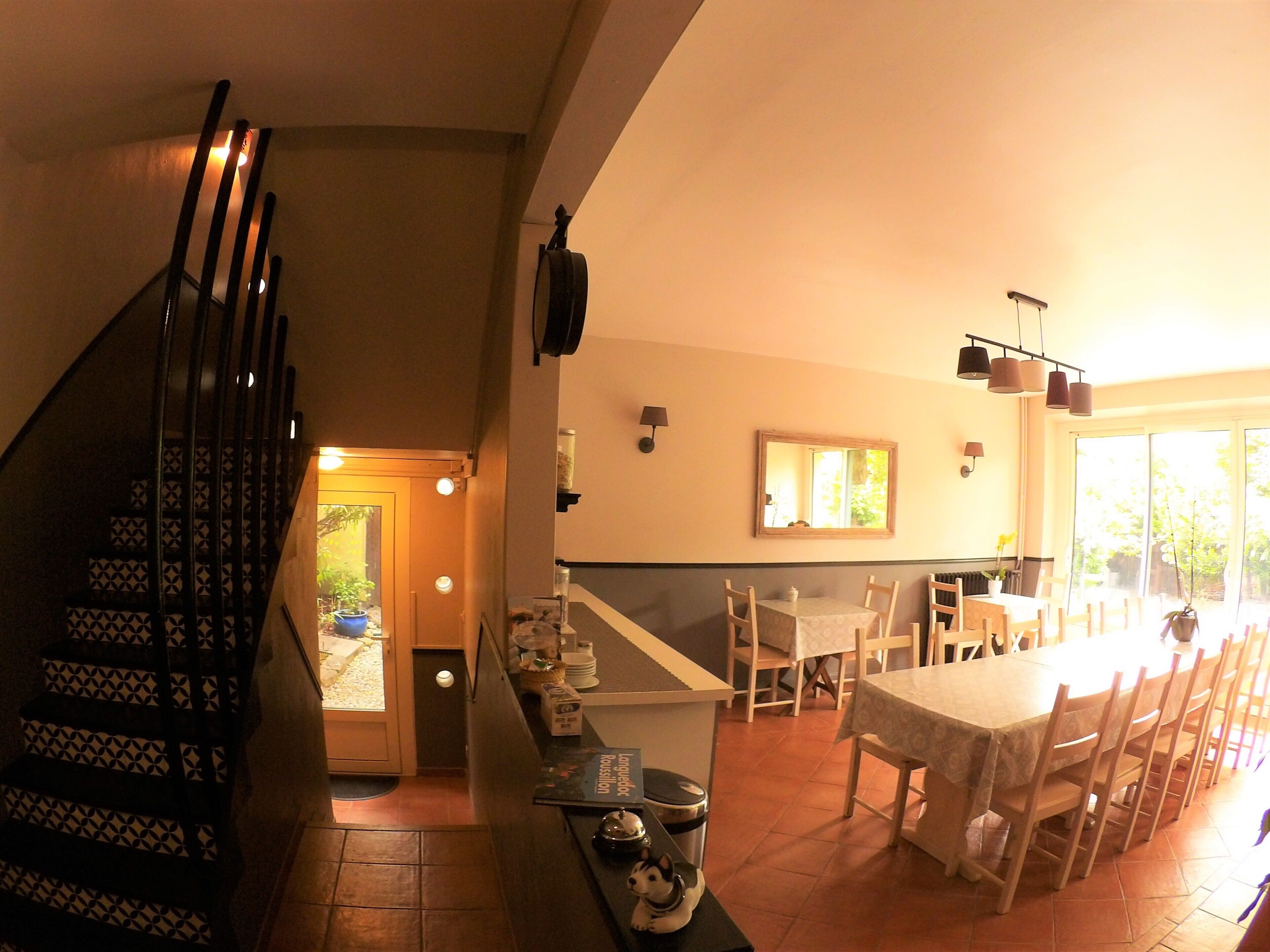 Foto - La Villa Carcassonne, Chambres d hôtes, B&B, face à la Cité Médiévale