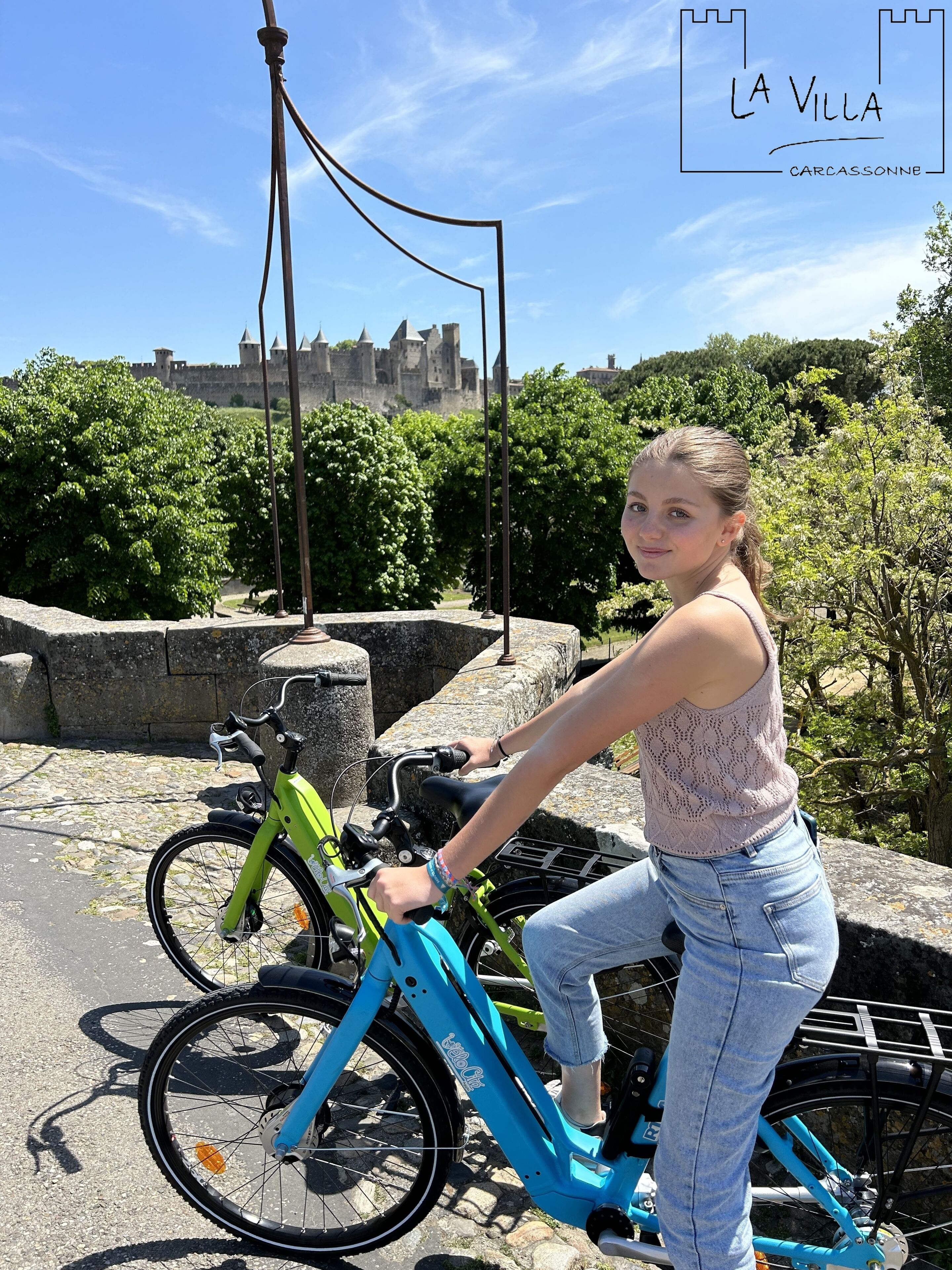 Foto - La Villa Carcassonne, Chambres d hôtes, B&B, face à la Cité Médiévale
