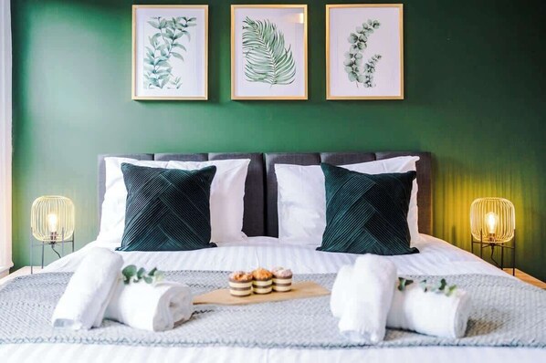 4 Schlafzimmer, Bügeleisen/Bügelbrett, Reisekinderbett, WLAN