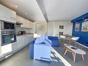 Interior - Stunning 1BR 3 pers Cannes Suquet Vieux Port Croisette 1 mn Olam Properties (Cannes)
