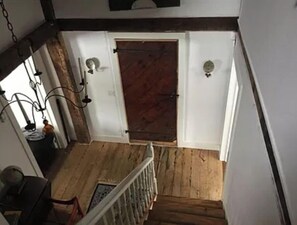 Interior - Litchfield (Litchfield)