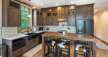New Listing/Brand New Construction in the Heart of Downtown Whitefish