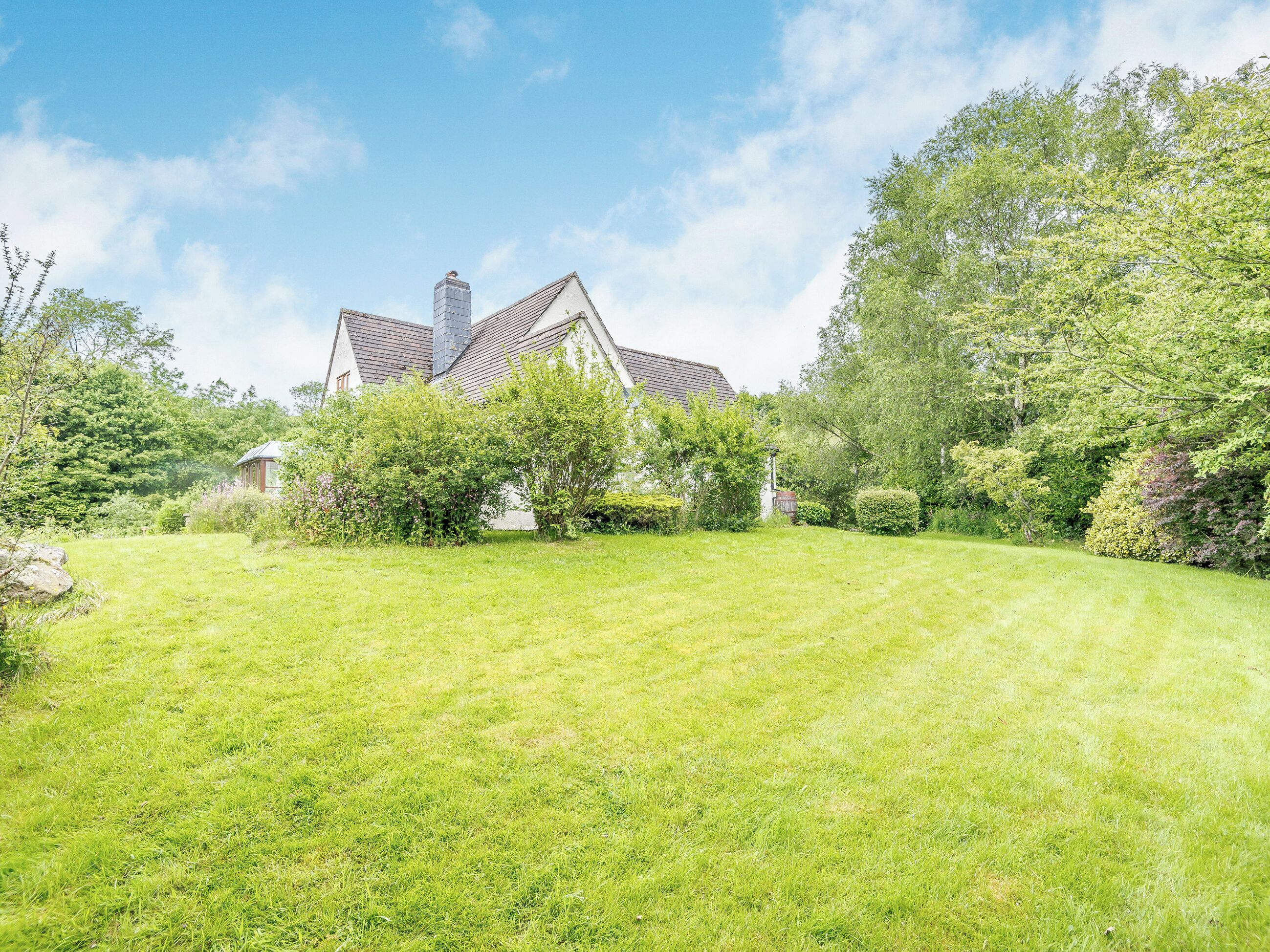 المنطقة المحيطة بالمنشأة