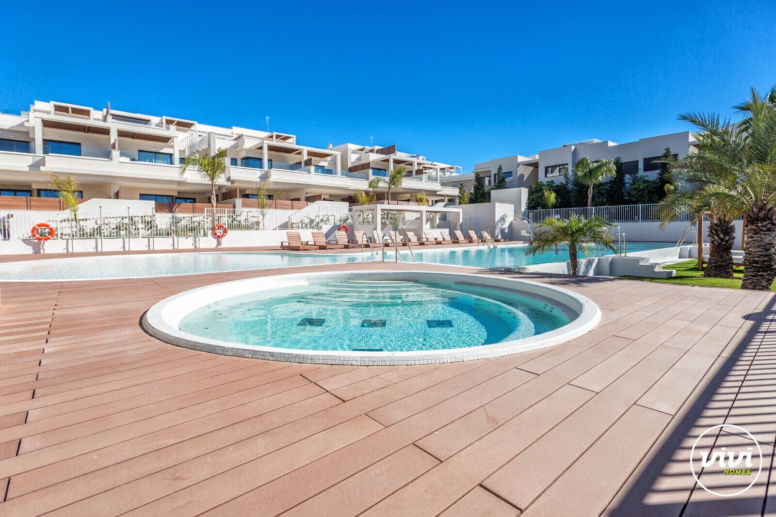 Alberca al aire libre 