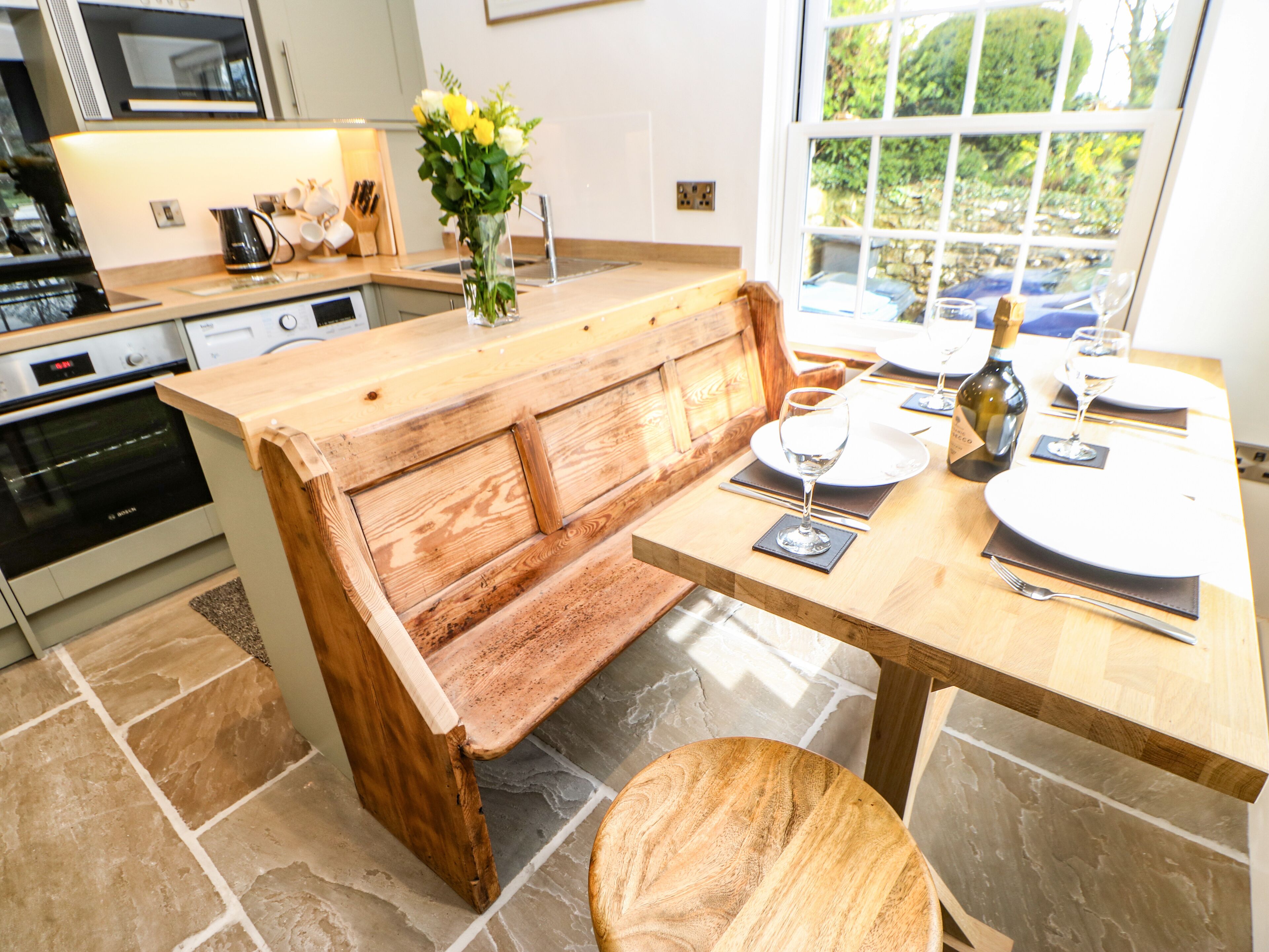 平房 | 私人廚房 | 雪櫃、洗碗機、電熱水壺、多士爐