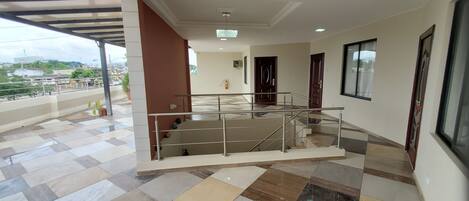 Business Apartment | Terrace/patio