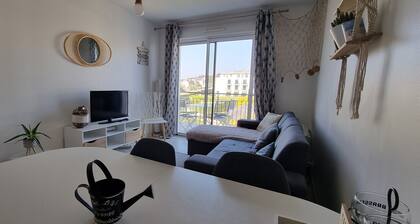 Bel Appartement Vue mer à 50m de la Mer avec Piscine Commune Chauffée - Thalasso