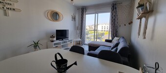 Beautiful apartment with sea view 50m from the sea with heated communal pool - Thalasso