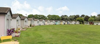 Bluebird Chalet - UK38524