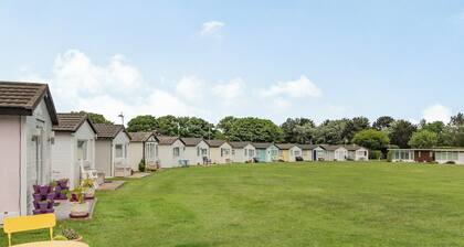 Bluebird Chalet - UK38524