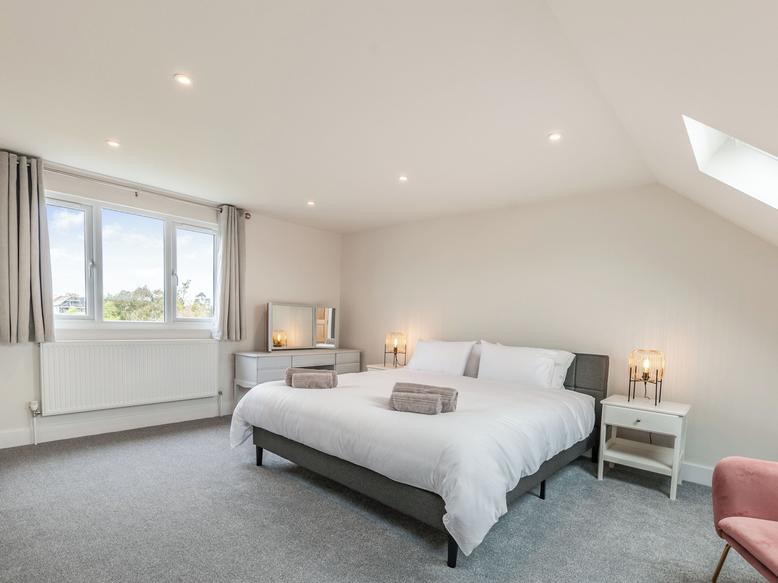 4 bedrooms, free WiFi, bed sheets