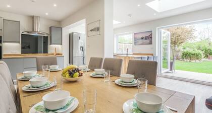 Beautiful house refurbished in 2022 to a very high standard.