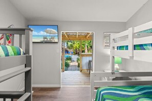 3 bedrooms, desk, iron/ironing board, travel crib