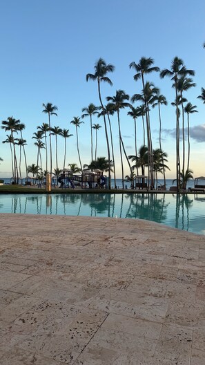 Pool - Ocean Front Vacation Rental Apartment 820 (Playa Juan Dolio)