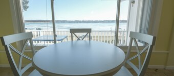 Beautiful 2 bed, 2 bath condo on St Clair River in Marysville, MI - U1