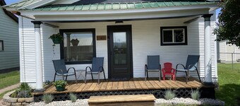 White Cottage Retreat