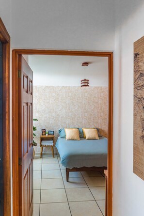 3 dormitorios, tabla de planchar con plancha, wifi gratis y ropa de cama