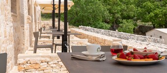 DONNAPAOLA MODERN FARM