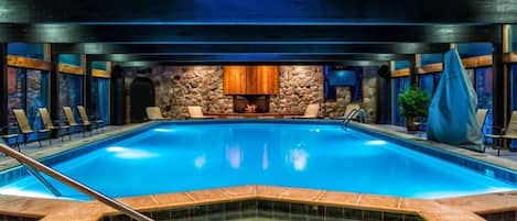 Una piscina techada