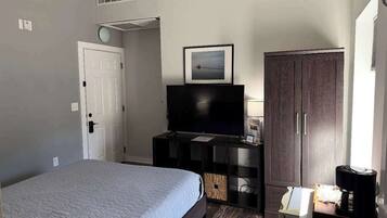 1 bedroom, iron/ironing board, travel crib, WiFi