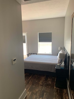 1 habitación, wifi y ropa de cama