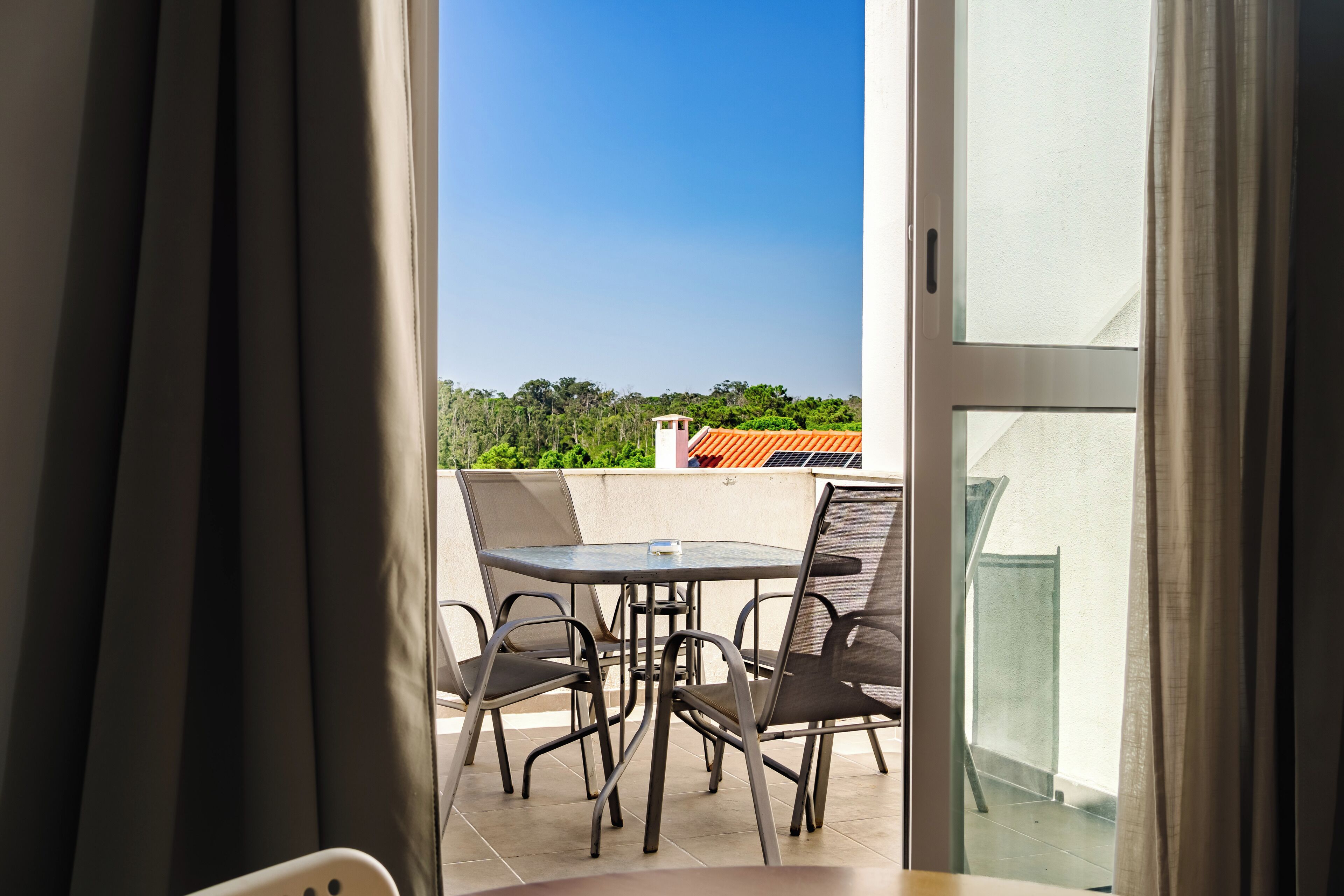 Family Room, Multiple Beds, Non Smoking, Pool View | Terrace/patio