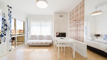 Habitación cuádruple ejecutiva, 1 cama matrimonial y sofá cama, para no fumadores, Terraza | Vista desde la habitación