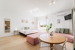 Familierom, ikke-røyk, terrasse | Utsikt fra rommet