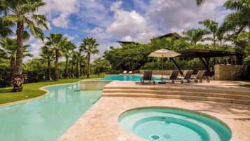 Indoor pool, outdoor pool