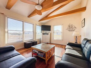 TV, DVD player - Absolute Relaxation - 4 BR Oceanside home w/Private Pool & Dogs Allowed, 175 yards to beach access (Duck)