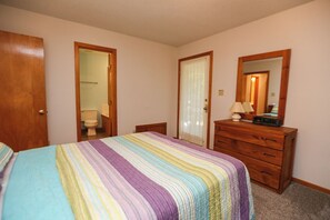 4 bedrooms, Internet, bed sheets