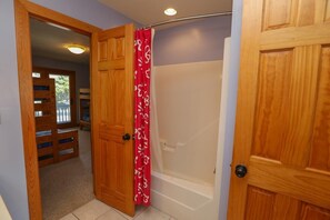 6 chambres, Wi-Fi, literie fournie
