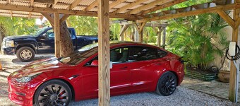 Beautiful waterfront bungalow. Great for family vacation or couples fishing week