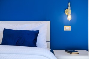2 Schlafzimmer, Schreibtisch, Bügeleisen/Bügelbrett, Reisekinderbett