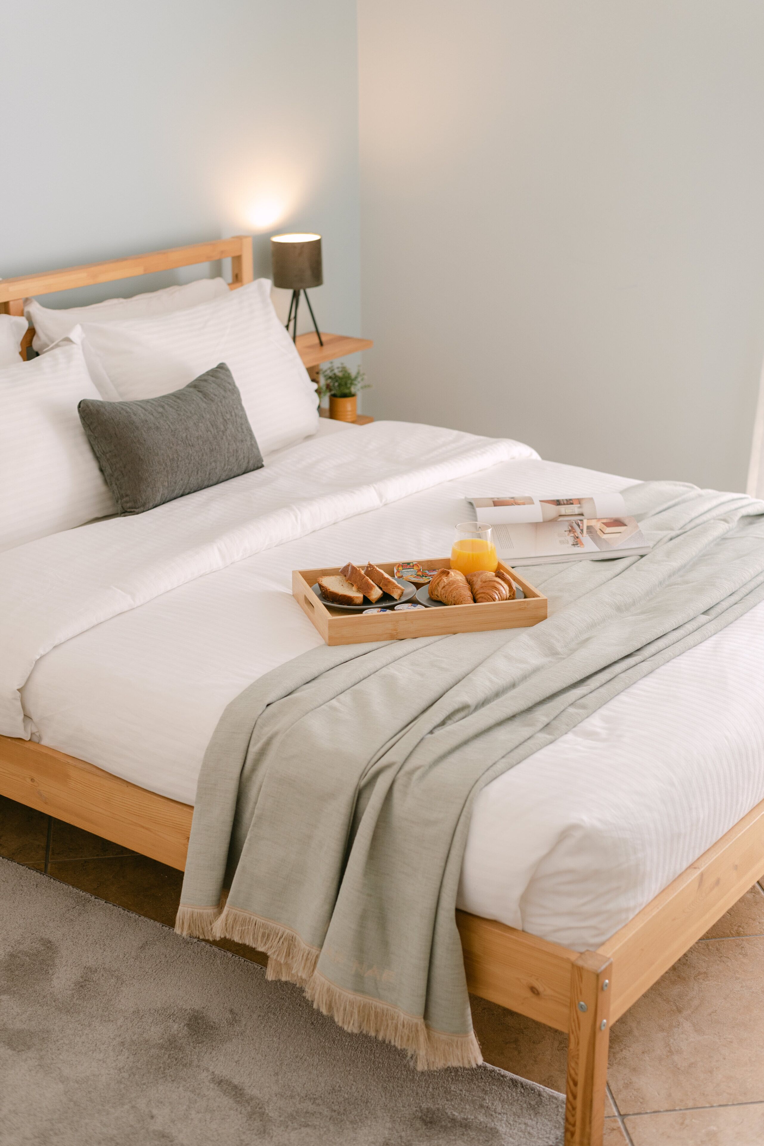 2 bedrooms, desk, soundproofing, iron/ironing board