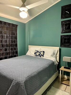 3 makuuhuonetta, ilmainen Wi-Fi, vuodevaatteet