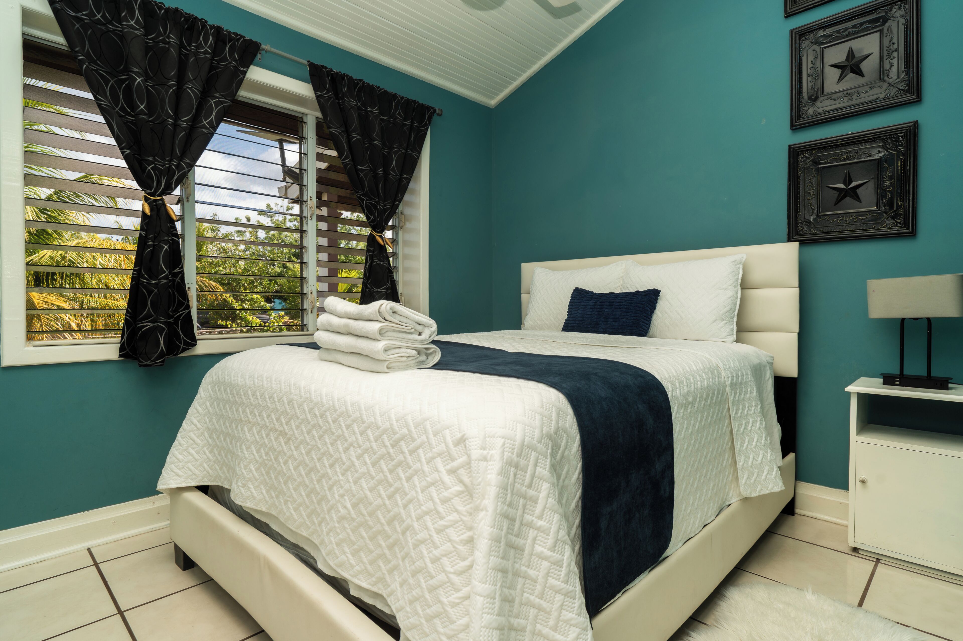 3 chambres, Wi-Fi gratuit, draps fournis