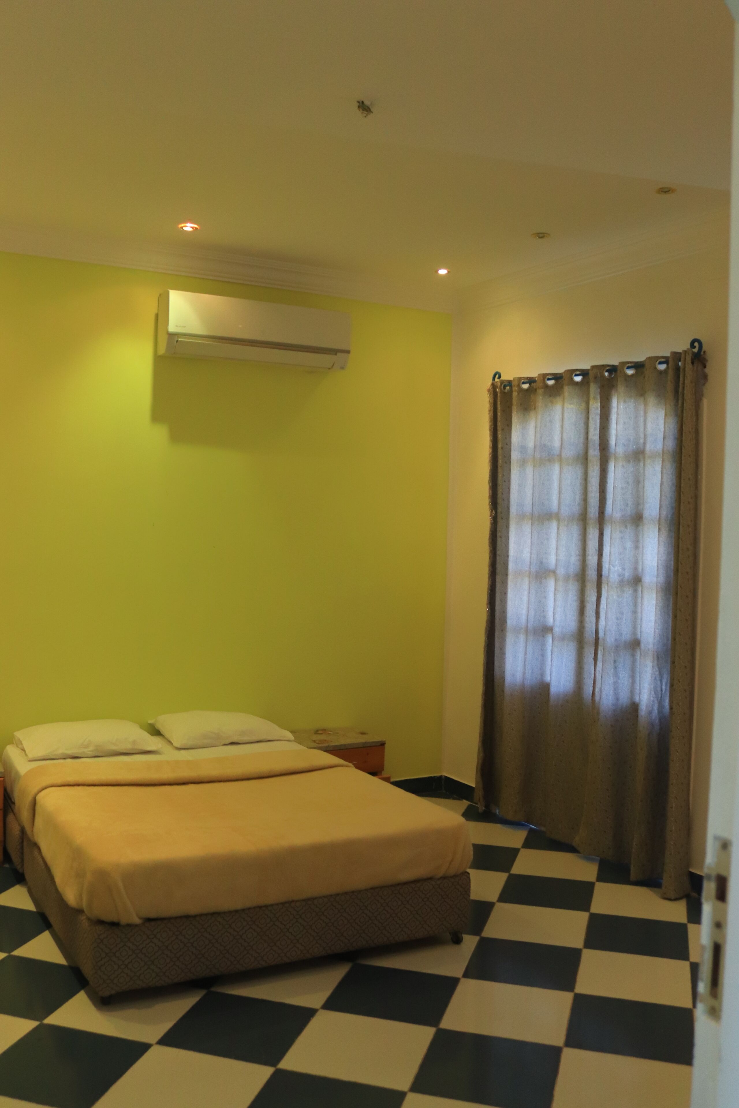 Hochwertige Bettwaren, Daunenbettdecken, individuell dekoriert